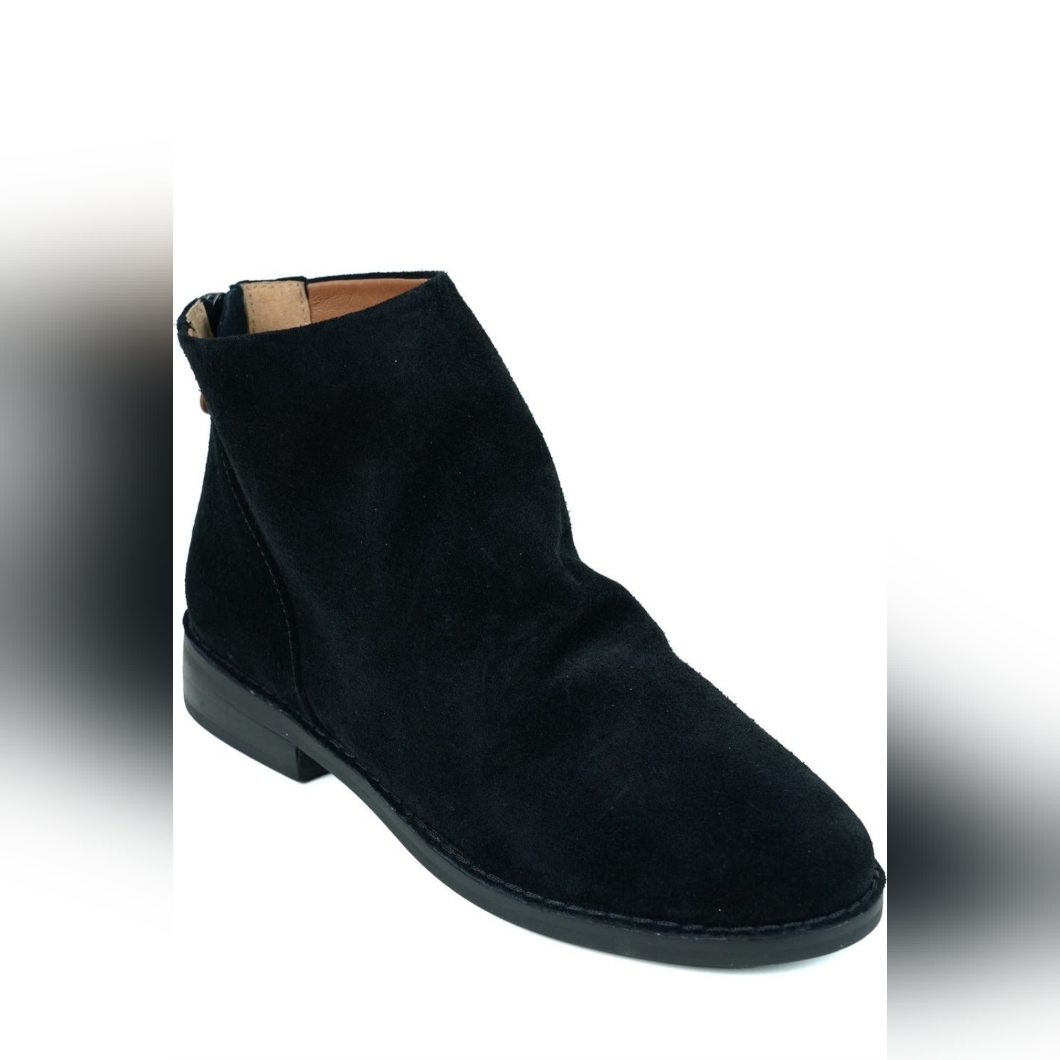 Gentle Souls By Kenneth Cole Emma Distressed Black Suede Ankle Boots New Sz 5.5